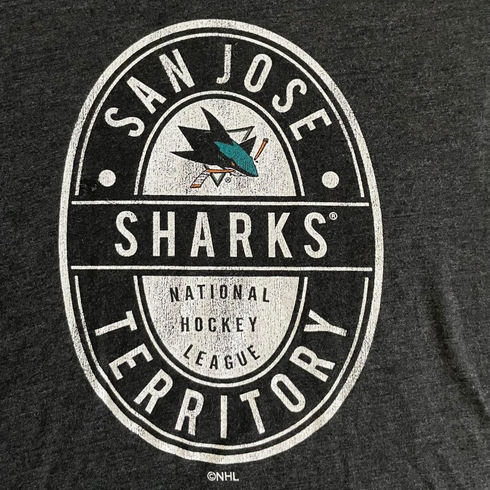 Retro Brand Women's San Jose Sharks size L